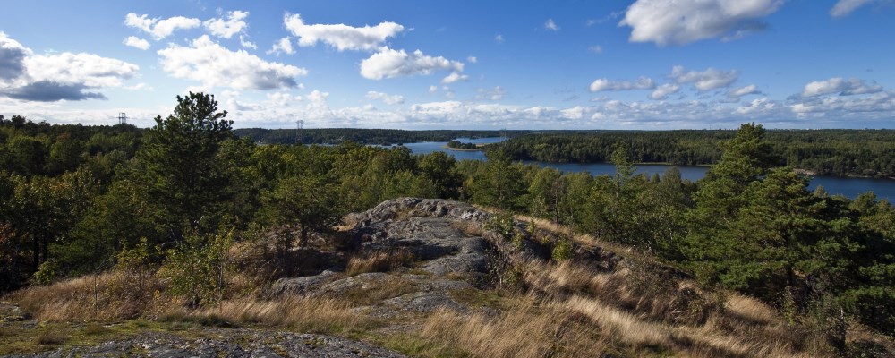 Utsikt från Sätraskogens naturreservat mot Ekerö