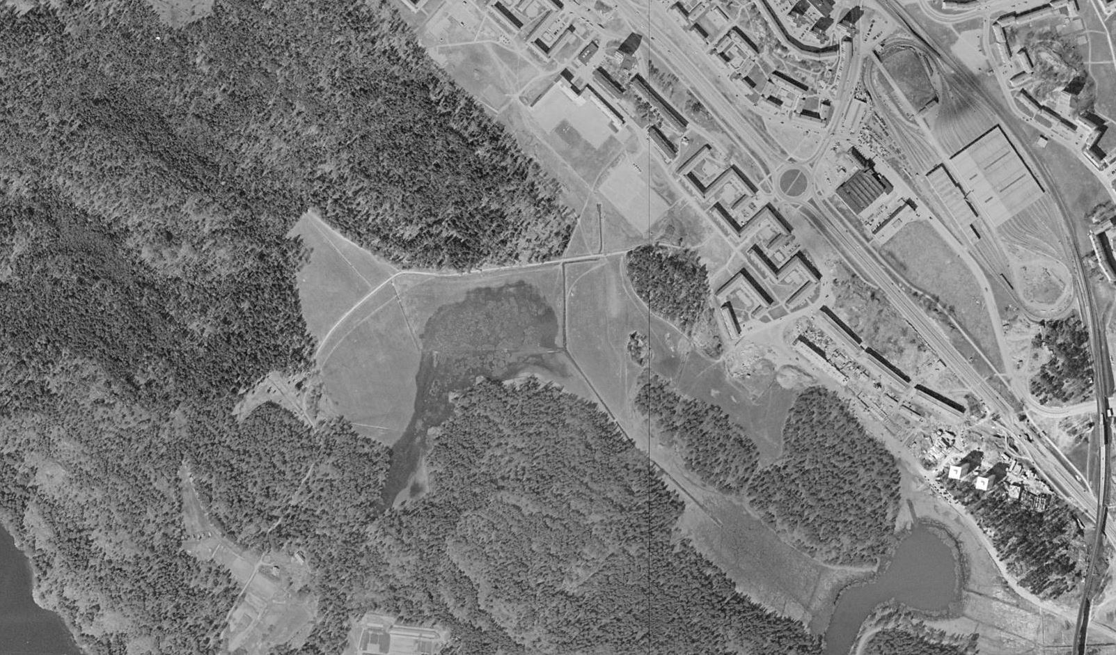 En våtmark fanns på Grimsta Gärde fram till 1960-talet. Källa: Eniro kartor 1955-67.