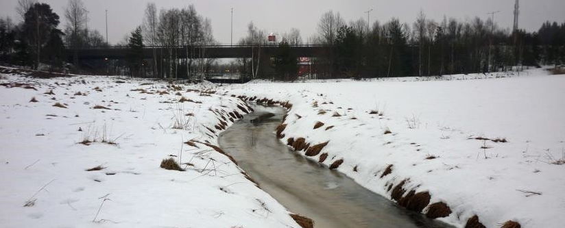 Jordbruksmark på Lissmaåns norra strand nedanför Länna industriområde. Foto: WRS och Naturvatten (2017).