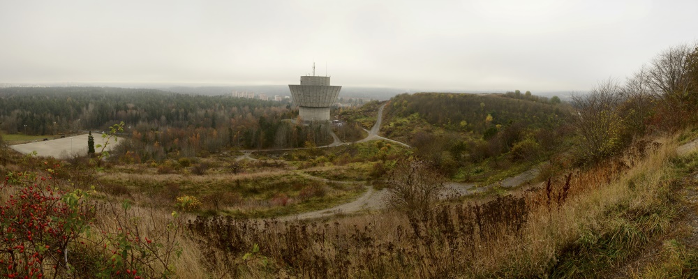 Utsikt mot Fagersjötoppen med vattentorn